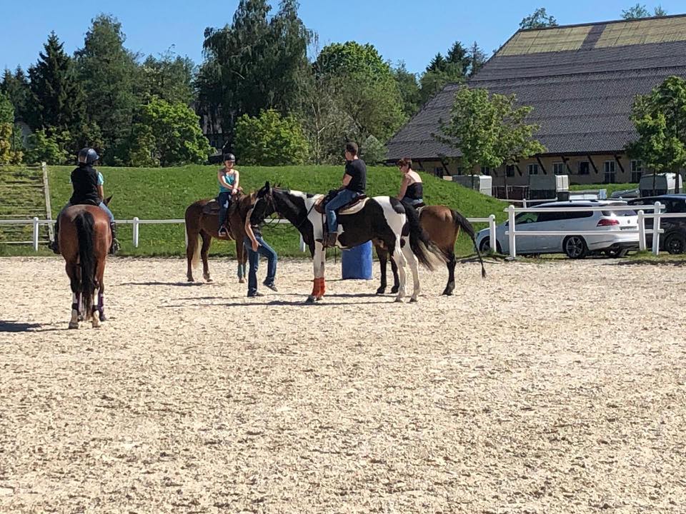 Stage de Barrel Racing avec Sandra Jordan au Chalet-à-Gobet - 2 juin 2019